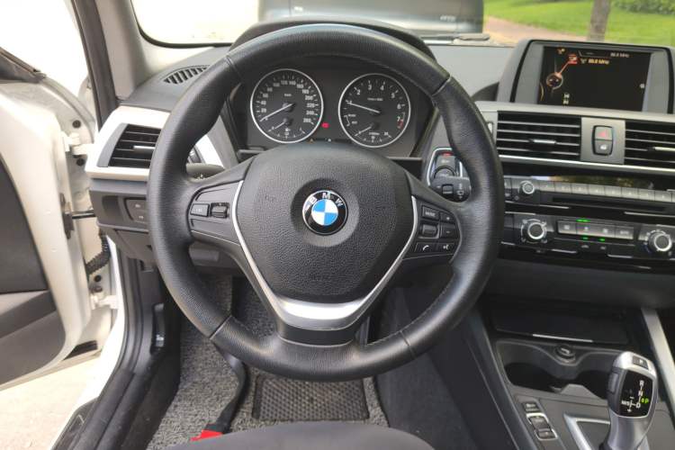 Used BMW 1 Series 2016 118i Leading Model Steering Wheel