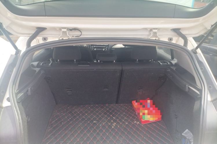 Used BMW 1 Series 2016 118i Leading Model Trunk