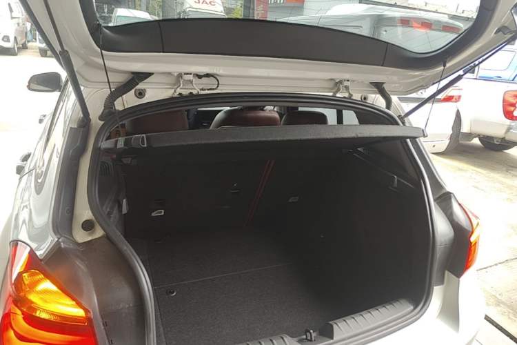 Used BMW 1 Series 2016 120i Leading Model Trunk