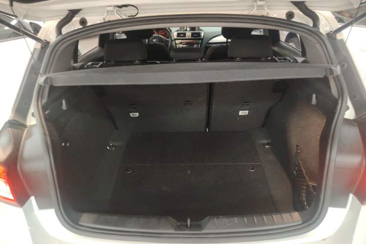Used BMW 1 Series 2016 120i Leading Model Trunk