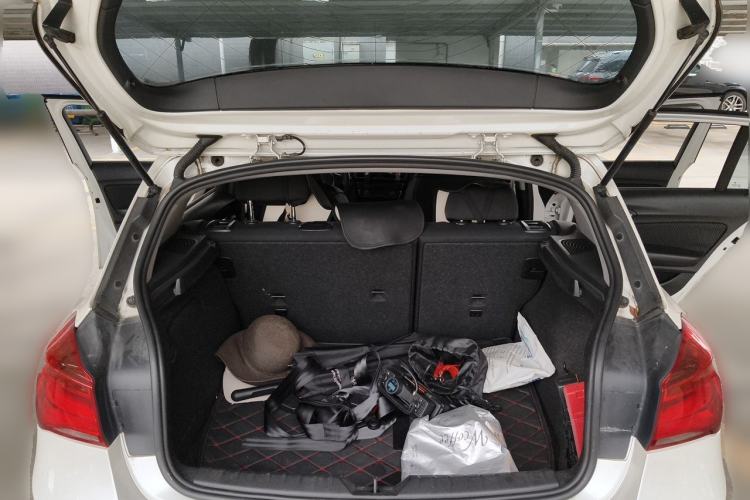 Used BMW 1 Series 2016 118i Leading Model Trunk