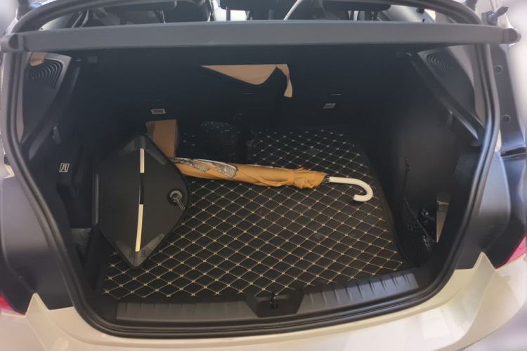 Used BMW 1 Series 2016 120i Leading Model Trunk