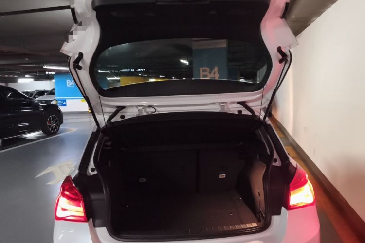 Used BMW 1 Series 2016 120i Leading Model Trunk