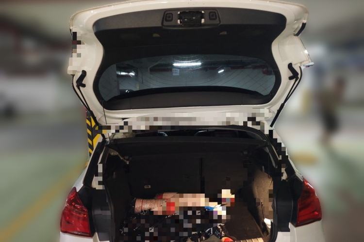 Used BMW 1 Series 2016 120i Leading Model Trunk
