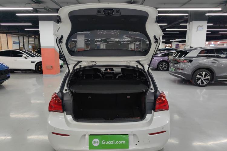 Used BMW 1 Series 2016 120i Leading Model Trunk