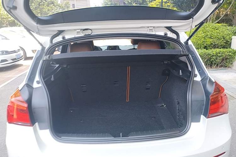 Used BMW 1 Series 2016 118i Leading Model Trunk