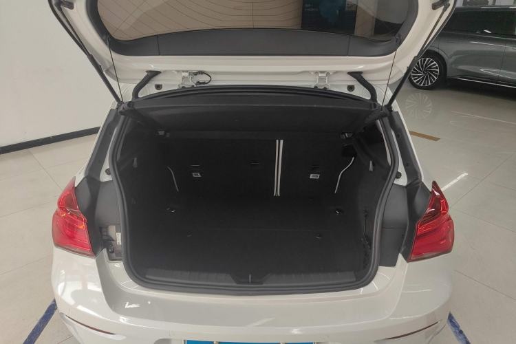 Used BMW 1 Series 2016 118i Leading Model Trunk