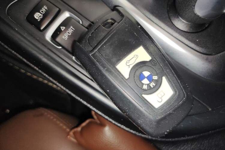 Used BMW 1 Series 2016 120i Leading Model Vehicle Key