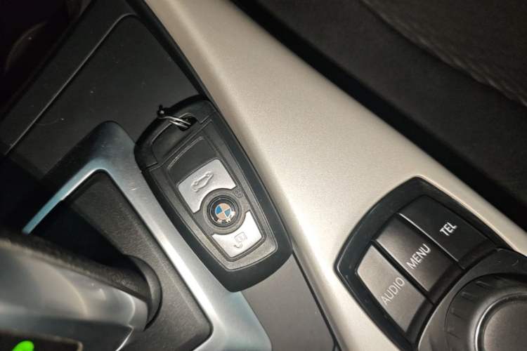 Used BMW 1 Series 2016 120i Leading Model Vehicle Key