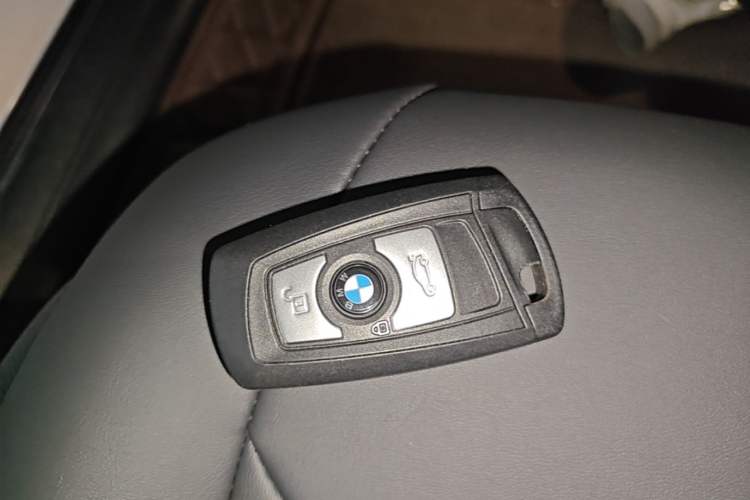 Used BMW 1 Series 2016 118i Leading Model Vehicle Key