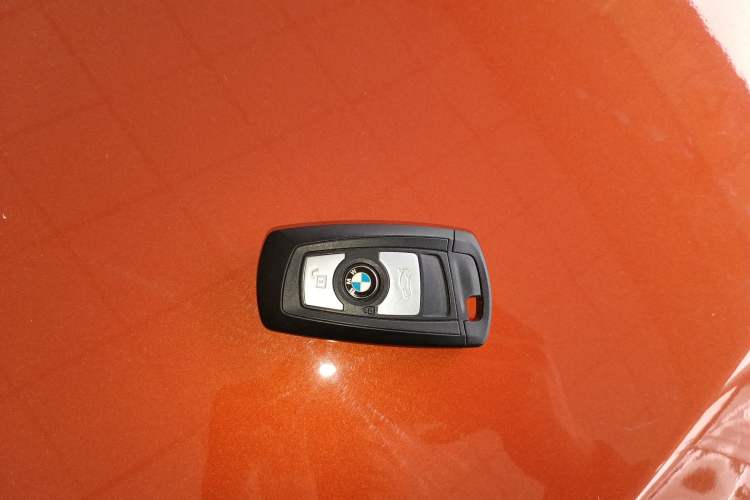 Used BMW 1 Series 2016 120i Leading Model Vehicle Key