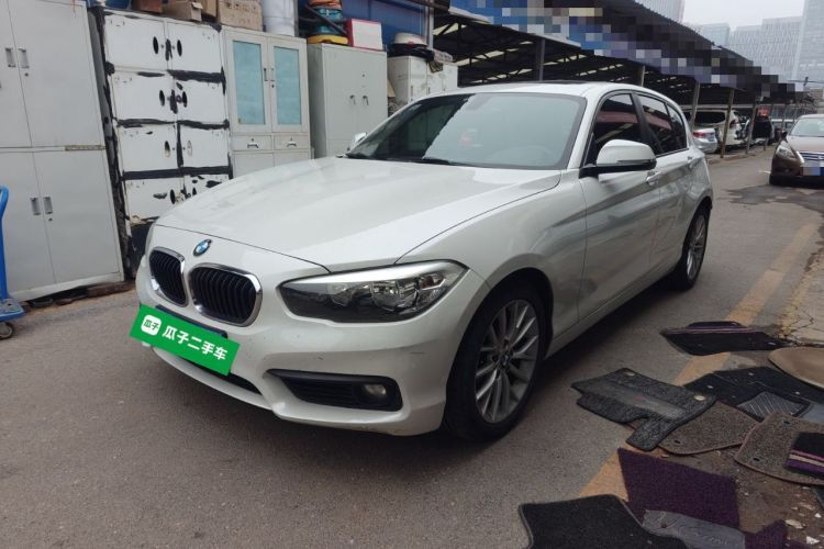Used BMW 1 Series 2016 120i Leading Model Guazi used car, China used car export, Used car for sale, Used cars, Cheapest cars for sale