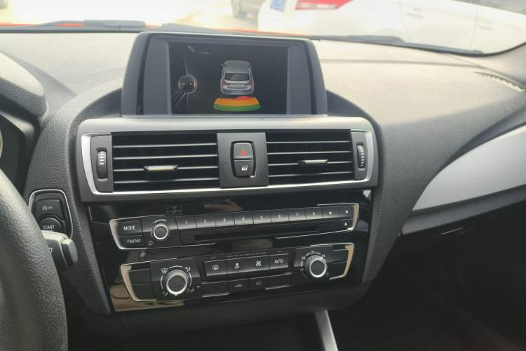Used BMW 1 Series 2016 118i Leading Model Audio And AC Panel