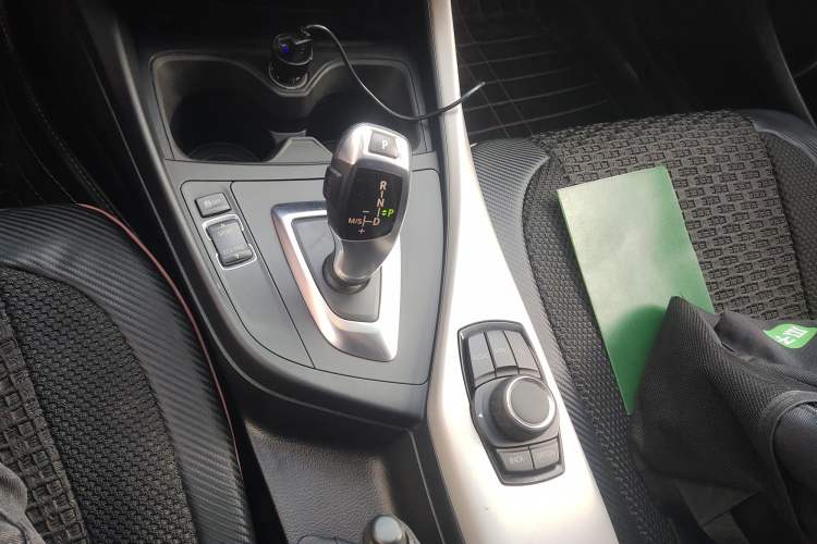Used BMW 1 Series 2016 118i Leading Model Gear Lever