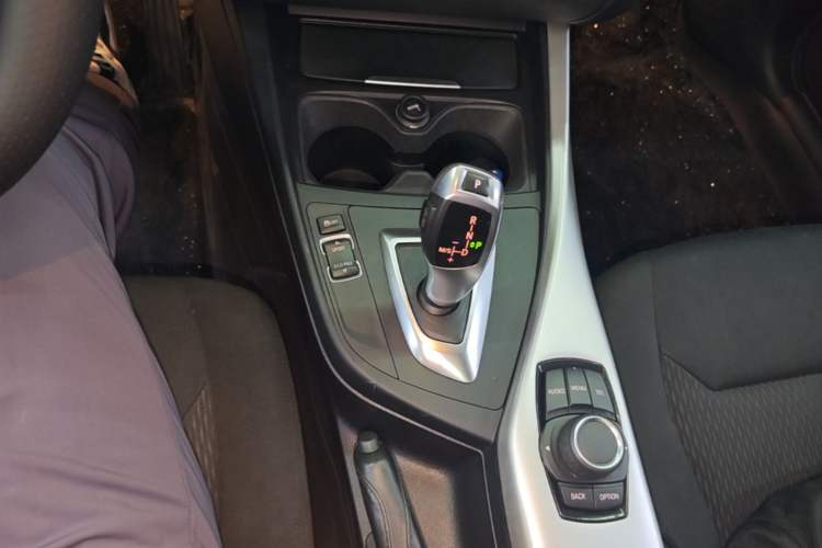Used BMW 1 Series 2016 118i Leading Model Gear Lever