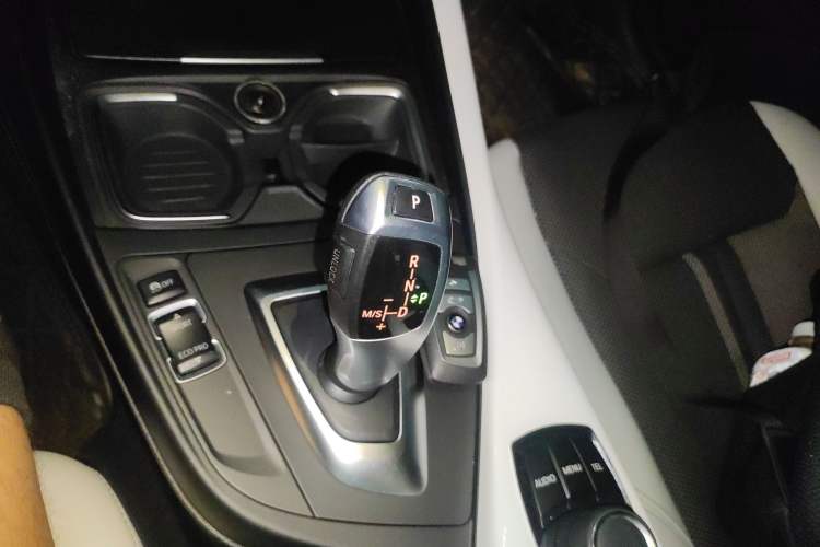 Used BMW 1 Series 2016 118i Urban Design Package Gear Lever