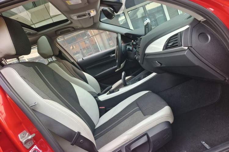 Used BMW 1 Series 2016 118i Urban Design Package Interior 12