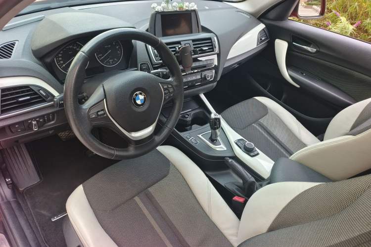 Used BMW 1 Series 2016 118i Urban Design Package Interior 2