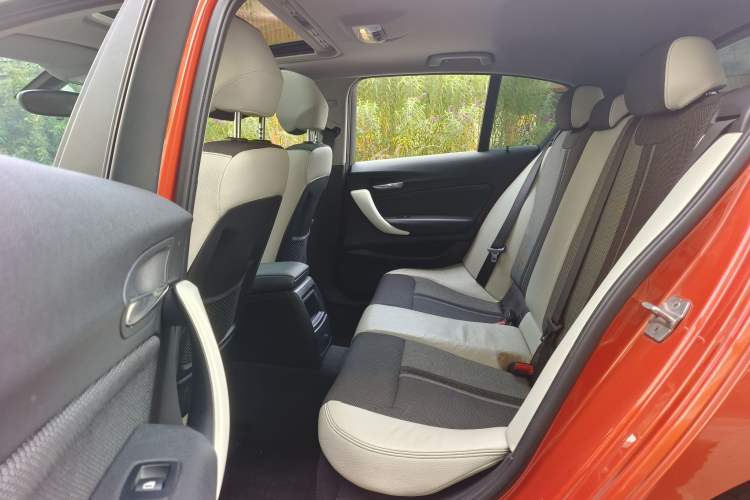 Used BMW 1 Series 2016 118i Urban Design Package Interior 4