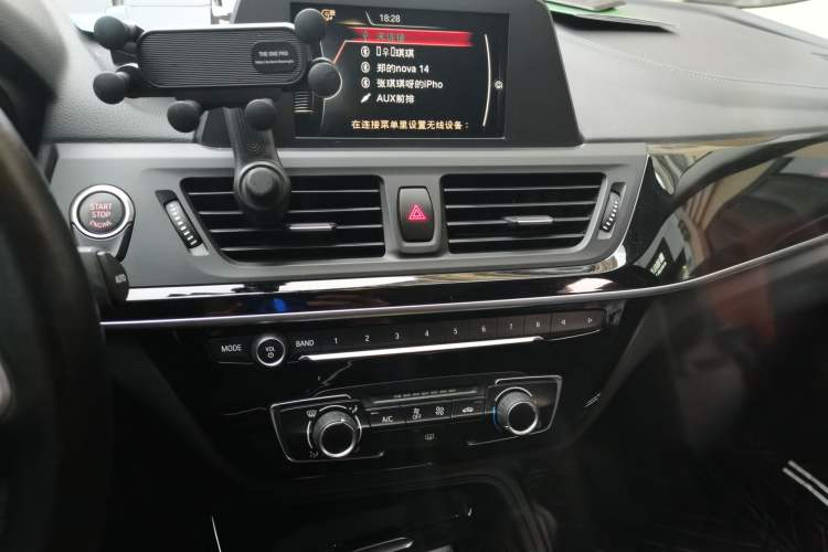 Used BMW 1 Series 2017 118i Sport Edition Audio And AC Panel