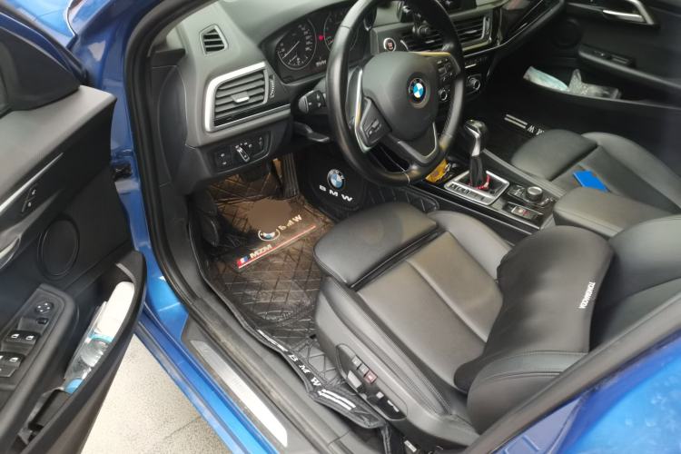 Used BMW 1 Series 2017 118i Sport Edition Driver Seat