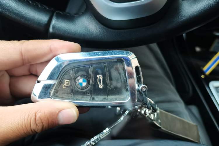 Used BMW 1 Series 2017 118i Sport Edition Vehicle Key