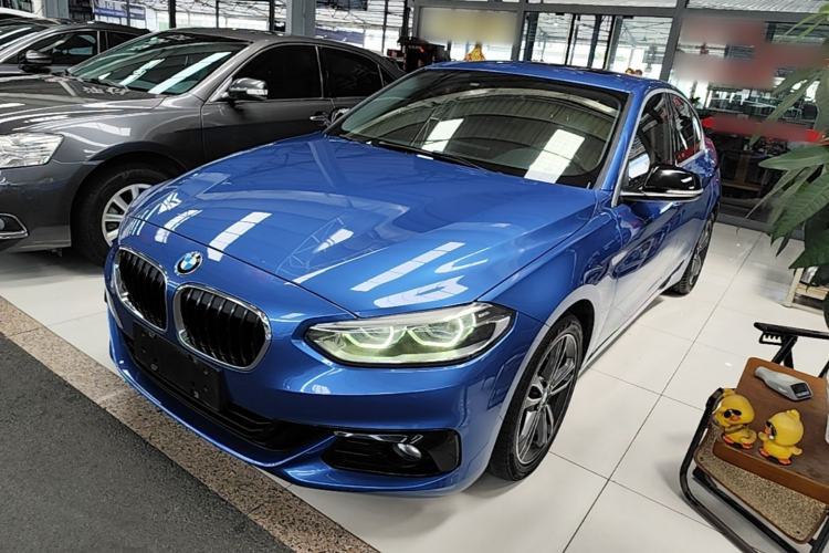Used BMW 1 Series 2017 118i Sport Edition Guazi used car, China used car export, Used car for sale, Used BMW cars, Cheapest cars for sale