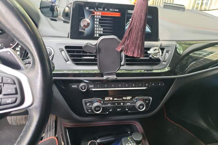 Used BMW 1 Series 2017 125i Sport Model Audio And AC Panel