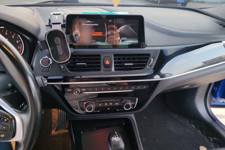 Used BMW 1 Series 2017 118i Sport Edition Audio And AC Panel