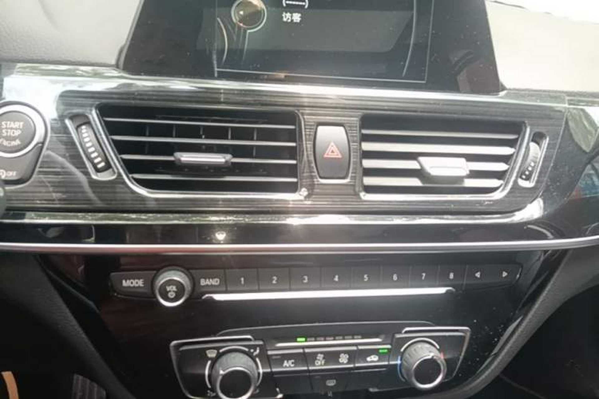 Used BMW 1 Series 2017 118i Sport Edition Audio And AC Panel