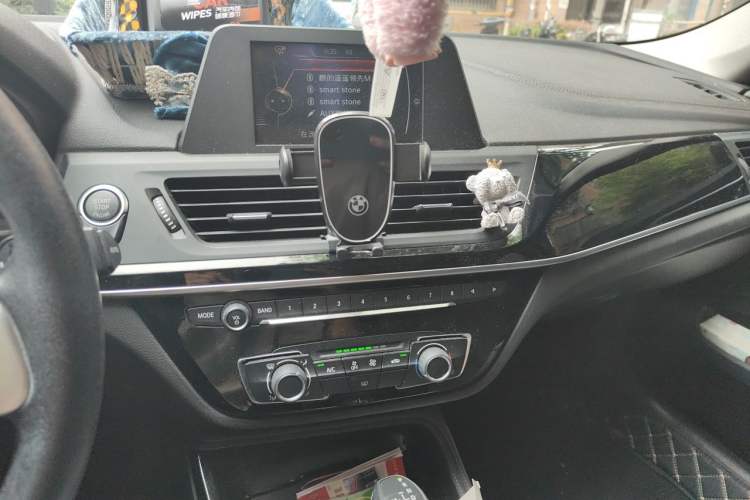Used BMW 1 Series 2017 118i Design Package Model Audio And AC Panel