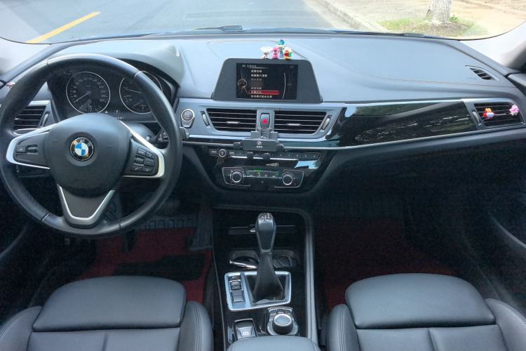 Used BMW 1 Series 2017 118i Sport Edition Audio And AC Panel