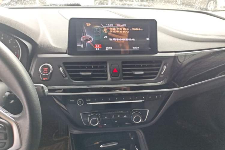 Used BMW 1 Series 2017 118i Sport Edition Audio And AC Panel