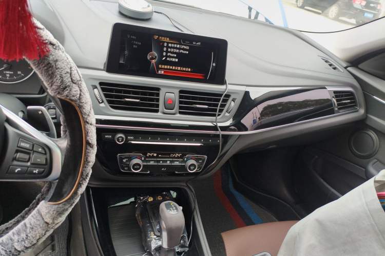 Used BMW 1 Series 2017 120i Design Package Model Audio And AC Panel