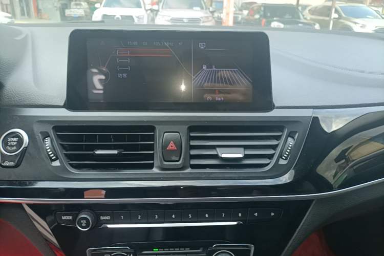 Used BMW 1 Series 2017 118i Sport Edition Audio And AC Panel