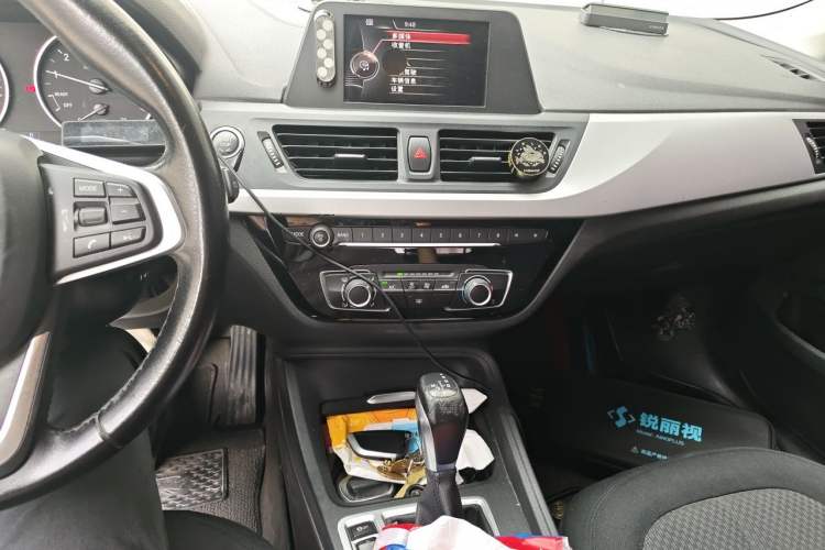 Used BMW 1 Series 2017 118i Fashion Model Audio And AC Panel