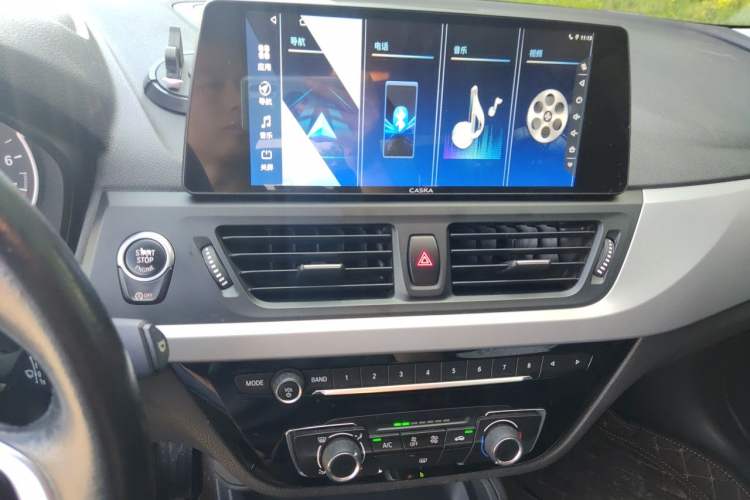 Used BMW 1 Series 2017 118i Fashion Model Audio And AC Panel