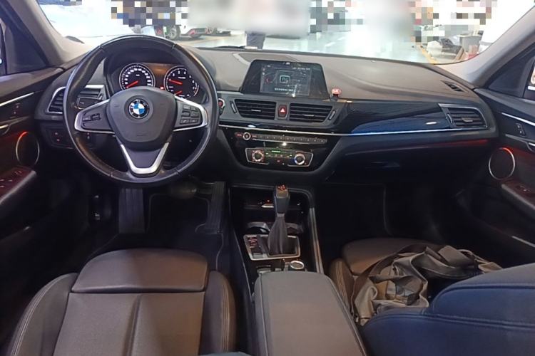 Used BMW 1 Series 2017 118i Sport Edition Center Console