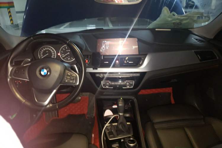 Used BMW 1 Series 2017 120i Design Package Model Center Console