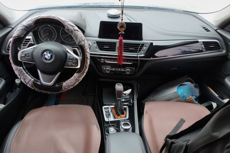 Used BMW 1 Series 2017 120i Design Package Model Center Console