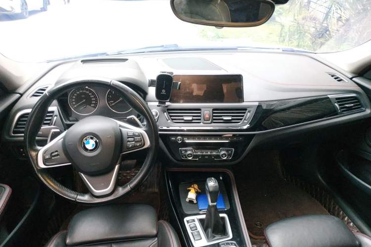 Used BMW 1 Series 2017 125i Sport Model Center Console