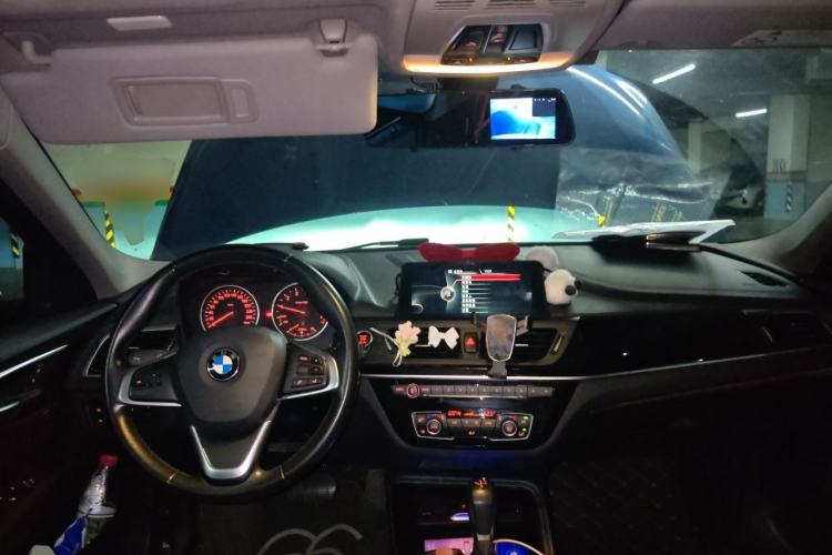 Used BMW 1 Series 2017 118i Design Package Model Center Console