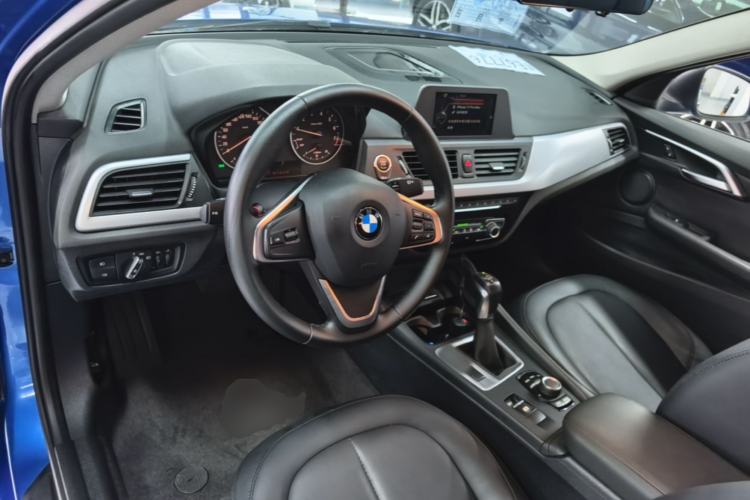 Used BMW 1 Series 2017 118i Fashion Model Center Console