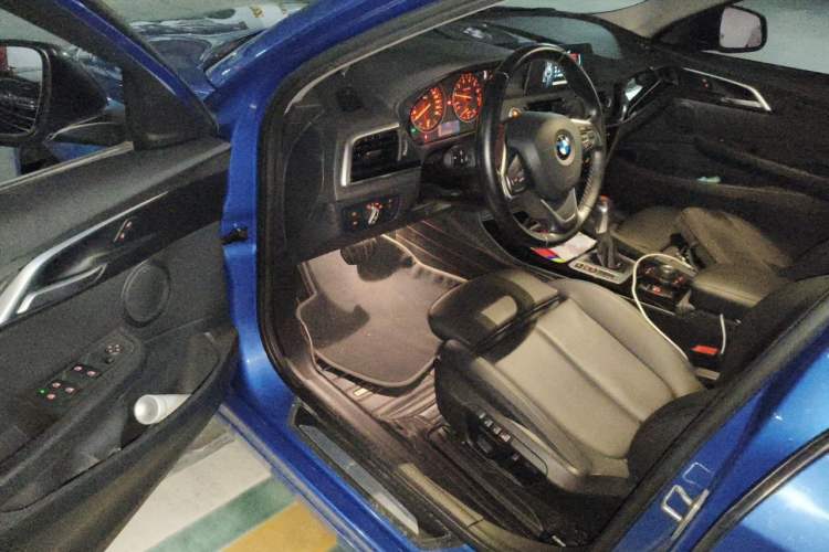 Used BMW 1 Series 2017 118i Sport Edition Driver Seat