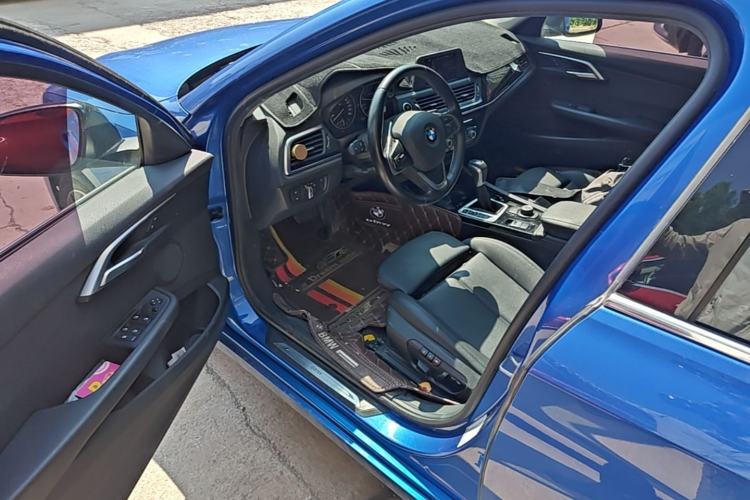 Used BMW 1 Series 2017 118i Sport Edition Driver Seat