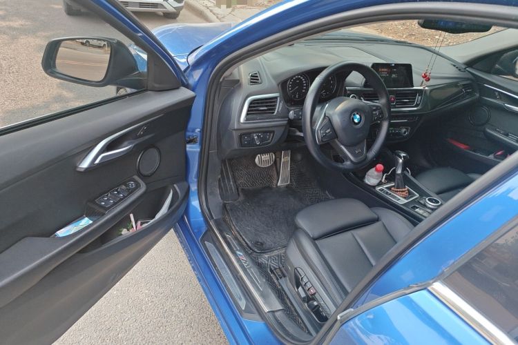 Used BMW 1 Series 2017 118i Sport Edition Driver Seat