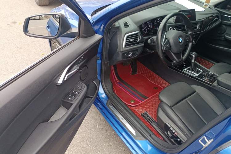 Used BMW 1 Series 2017 118i Sport Edition Driver Seat