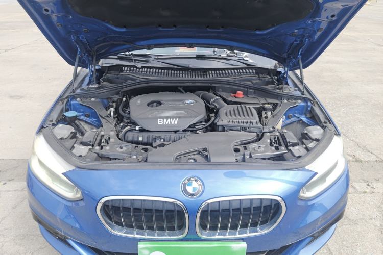 Used BMW 1 Series 2017 120i Design Package Model Engine Bay
