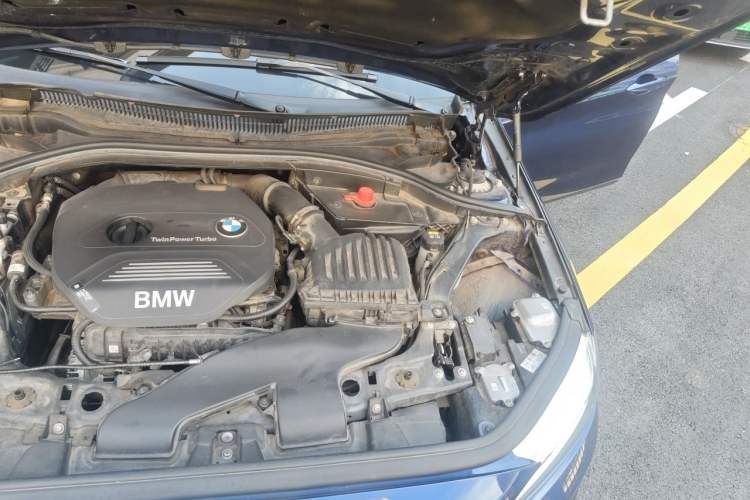 Used BMW 1 Series 2017 118i Sport Edition Engine Bay Left