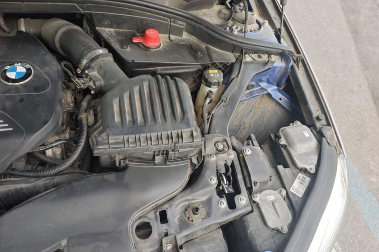 Used BMW 1 Series 2017 118i Sport Edition Engine Bay Left